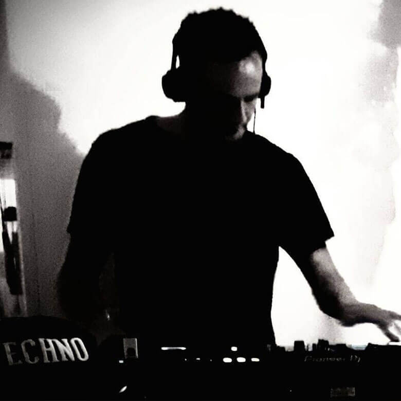 KL dj